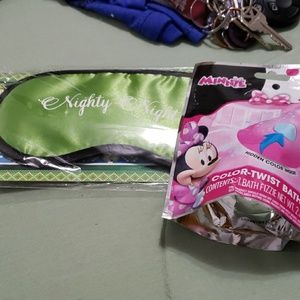 Minnie bath bomb & sleep mask
